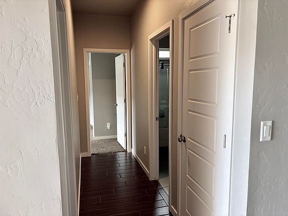 4th image of 430 Donogal Dr #B