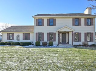 503 Eastern TRAIL, Mukwonago, WI 53149