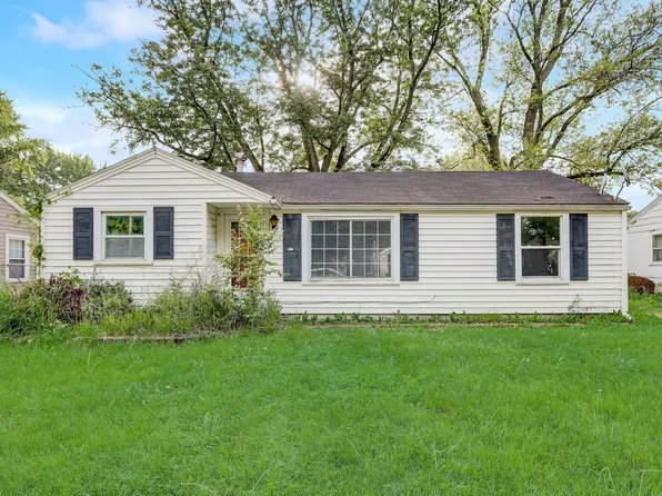 1614 S Oakdale Dr, Yorktown, IN 47396