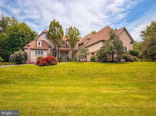 2212 Corson Ln, New Hope, PA 18938