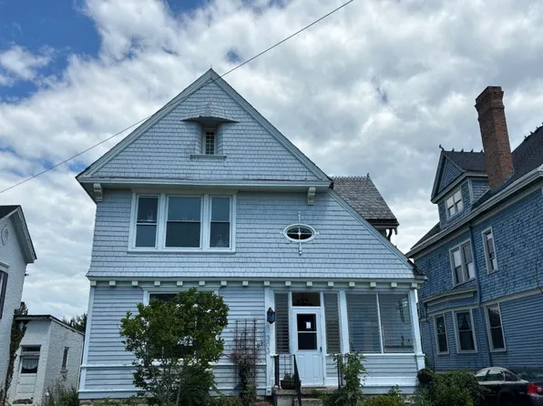 303 E Main St, Blanchester, OH 45107