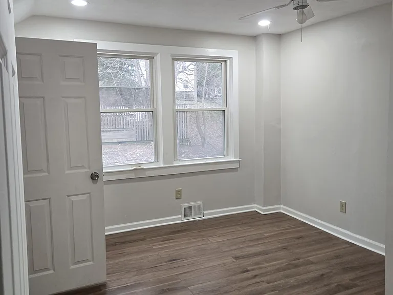 103 Wayne St #2 — Photo 9