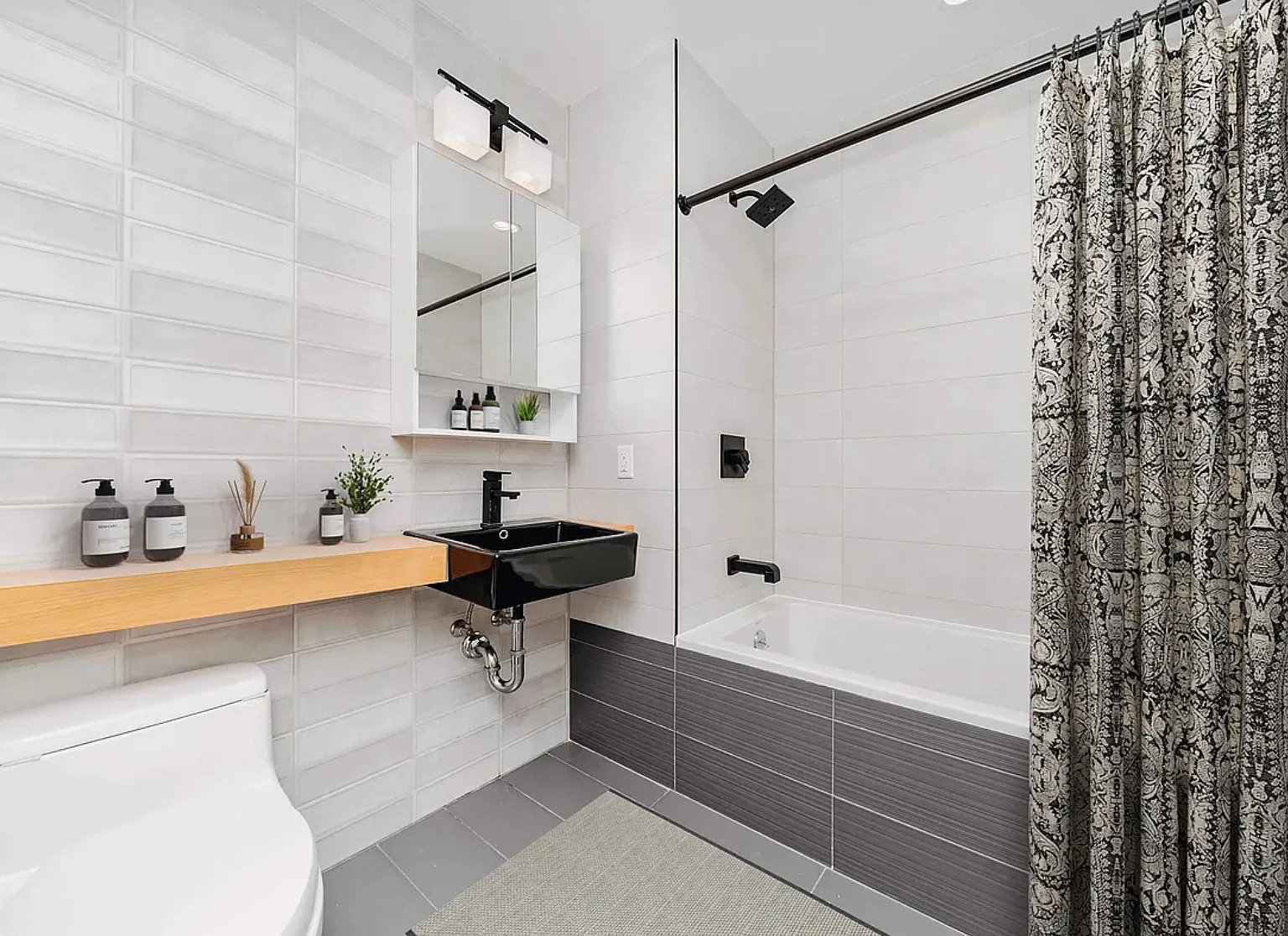987 Willoughby Avenue — Photo 4
