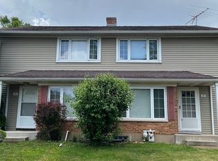 31 Krotiak Rd, Park Forest, IL 60466