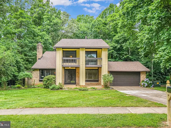 5408 Southport Ln, Fairfax, VA 22032