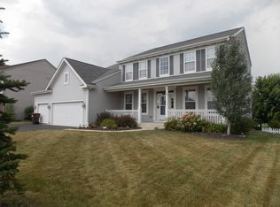 811 Bach Ct, Woodstock, IL 60098
