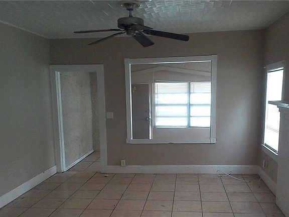 2nd image of 2216 26th St S