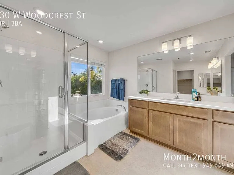 630 W Woodcrest St — Photo 32