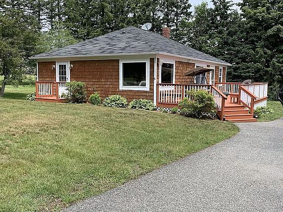 3rd image of 32 S Lubec Rd