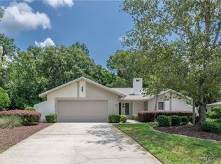 7 Wild Olive Ct, Homosassa, FL 34446
