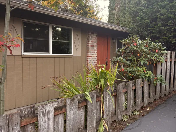 7570 SW 71st Ave, Portland, OR 97223