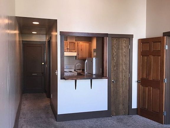 5th image of 13 N Main St #1