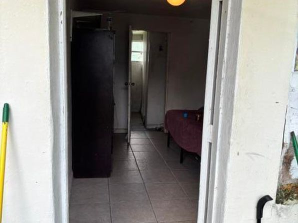 2451 NW 95th Ter