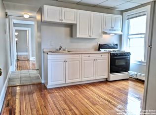 28 Pine St #B, Attleboro, MA 02703