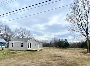 1015 W McMillan Rd, Muskegon, MI 49445