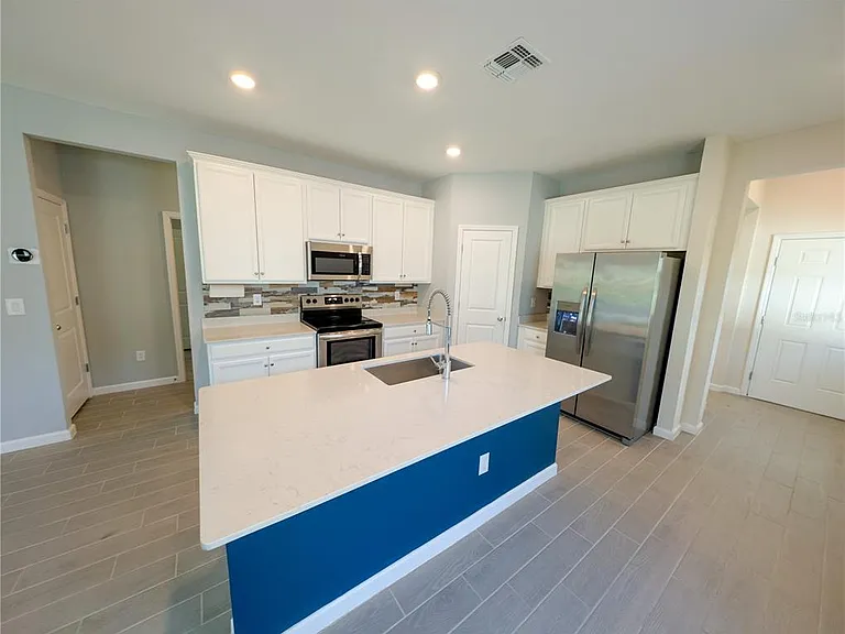 2022 NW 44th Court Rd — Photo 5