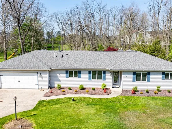 16912 Albion Rd, Strongsville, OH 44136