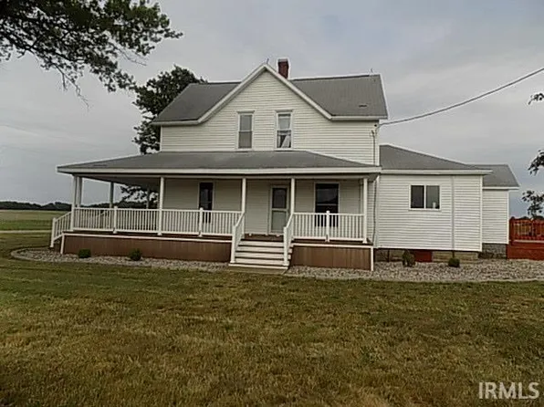 9427 5th Rd, Bremen, IN 46506