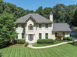 5630 Sourwood Rd, Cumming, GA 30040