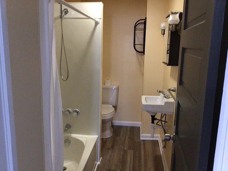 411 Bedford St #2 — Photo 9
