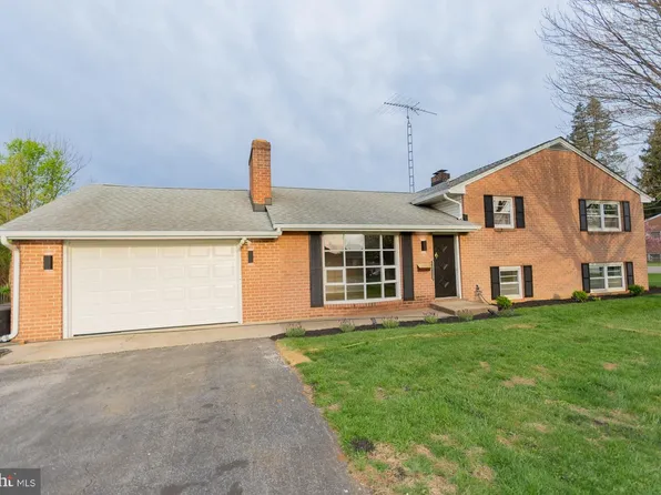 508 Edgemont Ter, Martinsburg, WV 25401