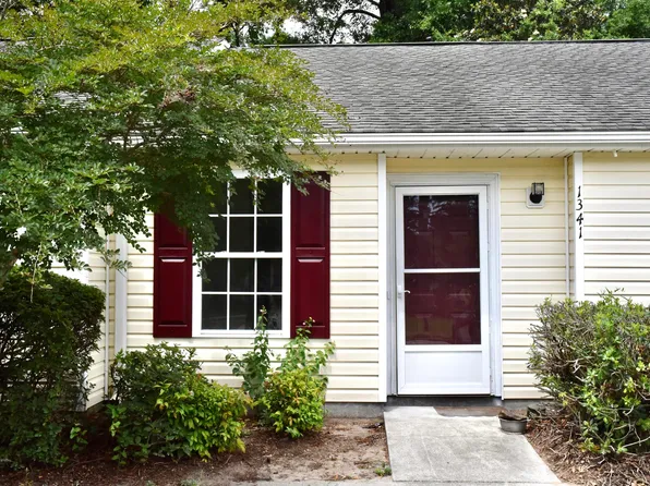 1341 Pinnacle Ln, Charleston, SC 29412