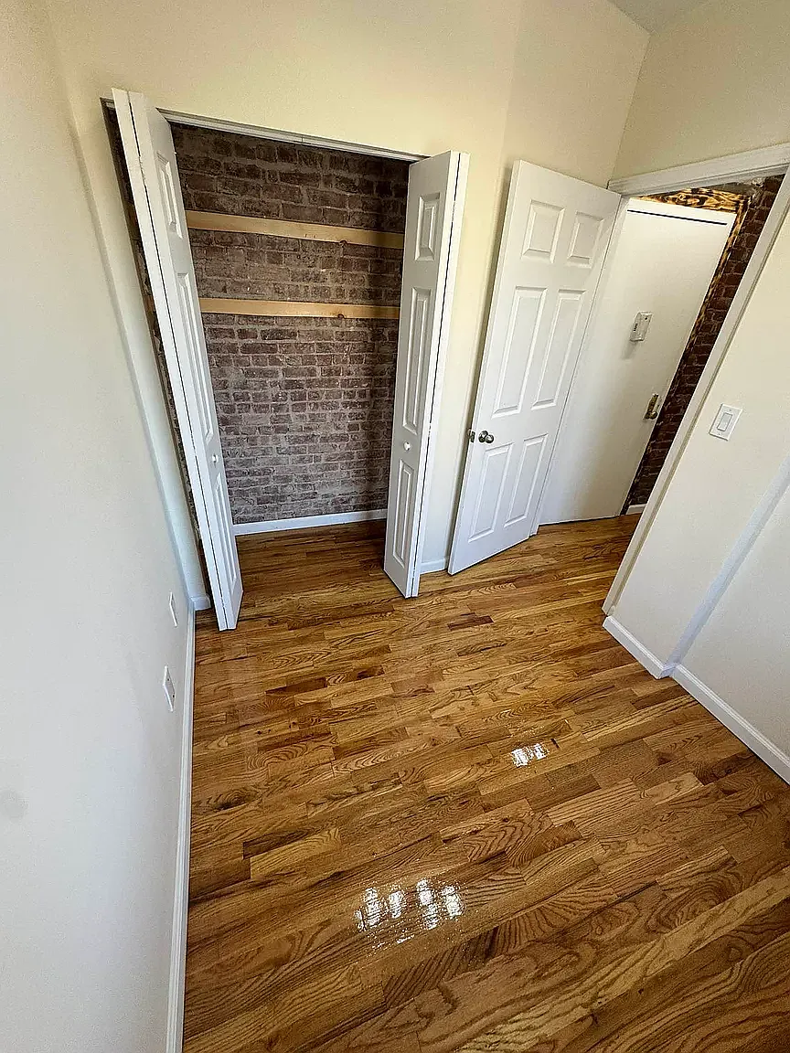 536 East 5th Street — Photo 4