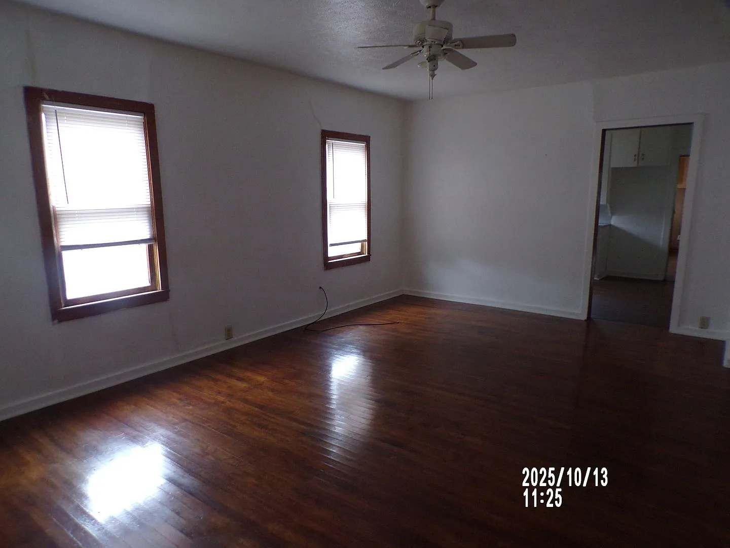 Very nice two-bedroom home located in the Walters area! One Dog under 20 lbs with owner approval! — Photo 2