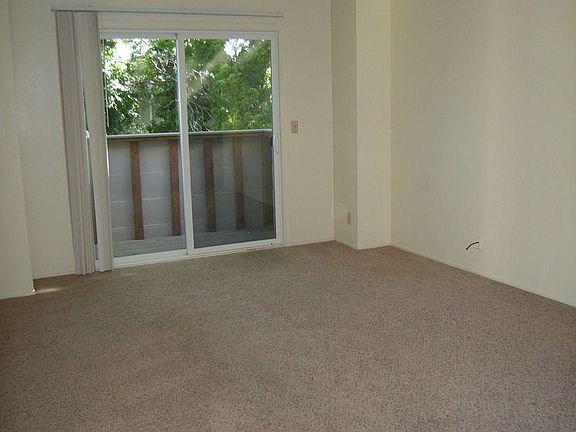 4th image of 577 Grandview Ct APT 25