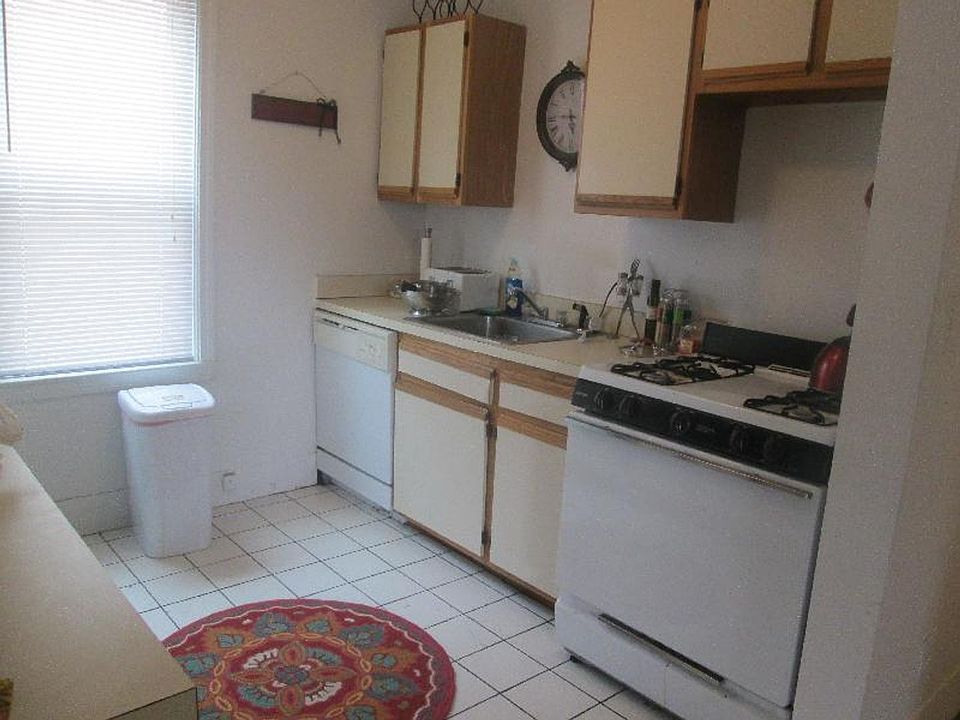 2nd image of 26 Union St #2