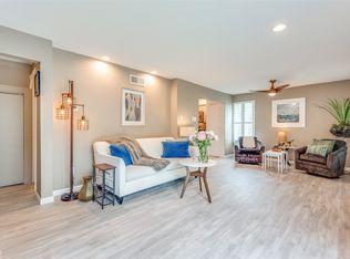 6900 Skillman St APT 412, Dallas, TX 75231