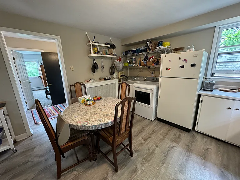 431 W Franklin Ave #2 — Photo 5
