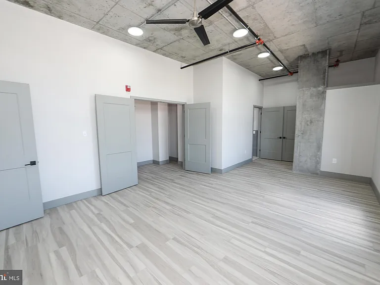 1810 E Venango St #104 — Photo 13