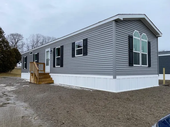 13 Daniel Drive, Belfast, ME 04915