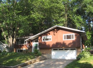 1217 Meadowlark Dr, Madison, WI 53716