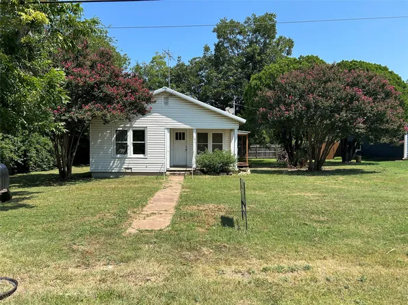 104 W Wilson Ave, Whitney, TX 76692