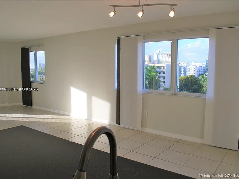816 NW 11th St #801 — Photo 21