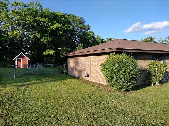 3rd image of 3411 Royal Carriage Dr