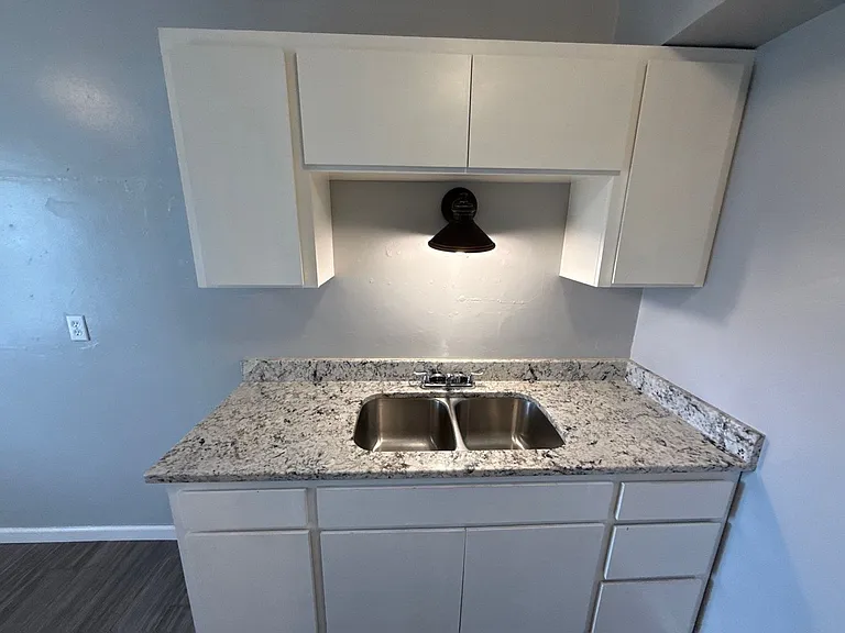 1237 Nandina St #1 — Photo 8