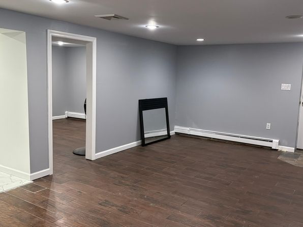 (undisclosed Address)