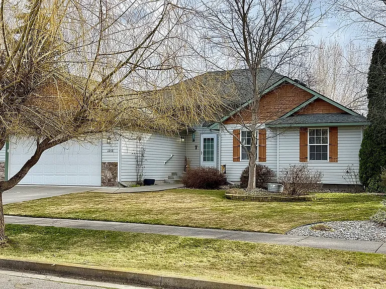 1268 W Bentwood Loop — Photo 1