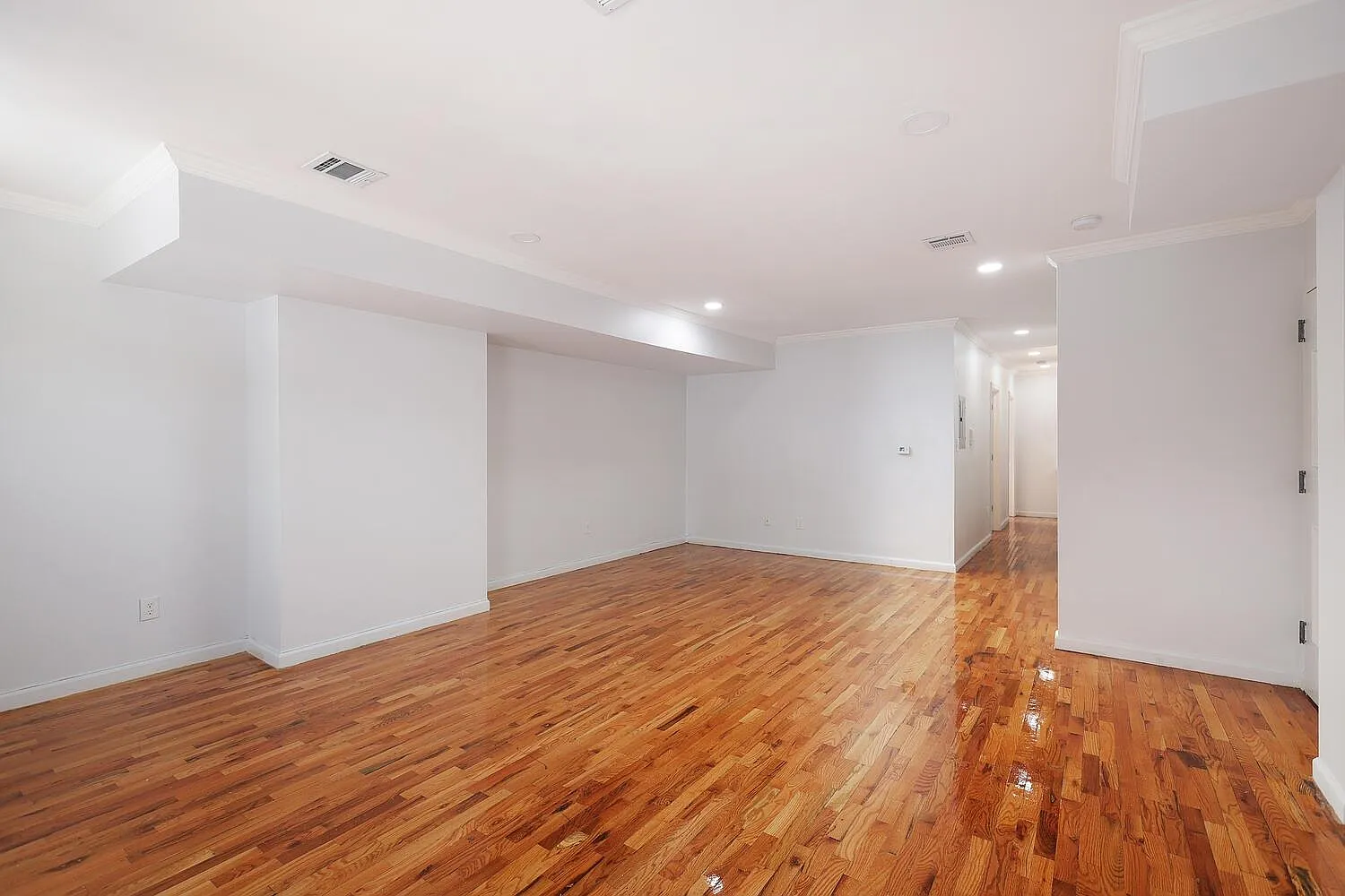 3 bed, 2.0 bath, $2,750 — Photo 4