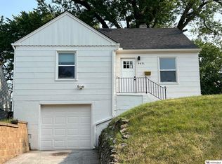 4631 Grand Ave, Omaha, NE 68104