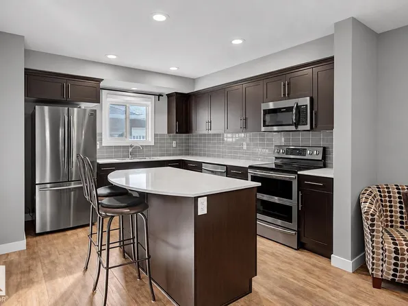 769 Secord Blvd NW, Edmonton, AB T5T 7J8