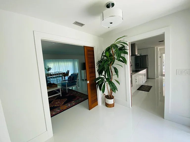 114 N Atlantic Dr — Photo 28