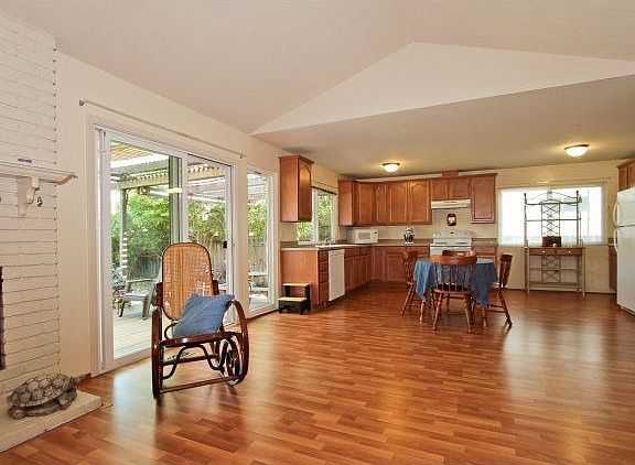 2nd image of 5358 Apple Blossom Dr