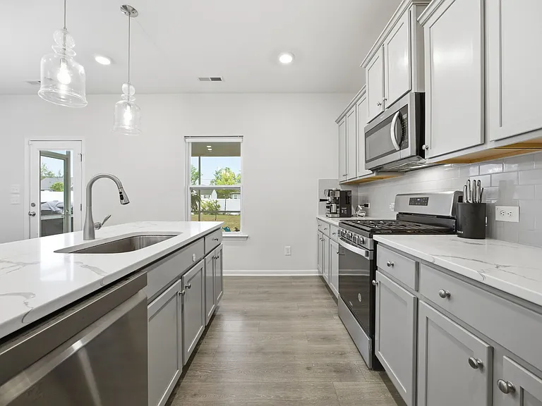 1401 Addison Lake St — Photo 18