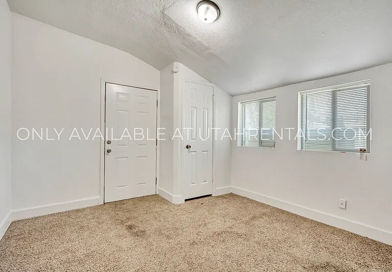 1032 S Jeremy St — Photo 11