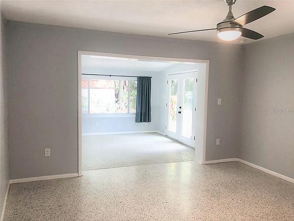 5th image of 2740 Heather Pl