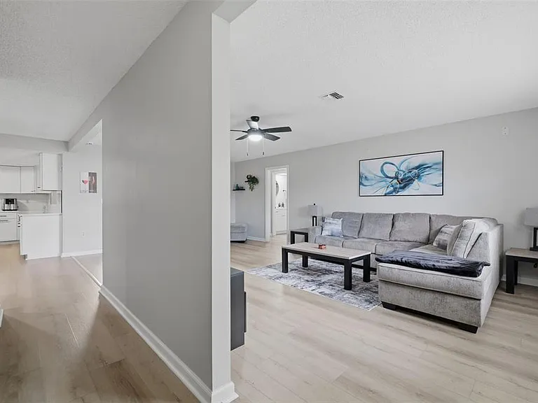 6310 Gainsboro Ave — Photo 5
